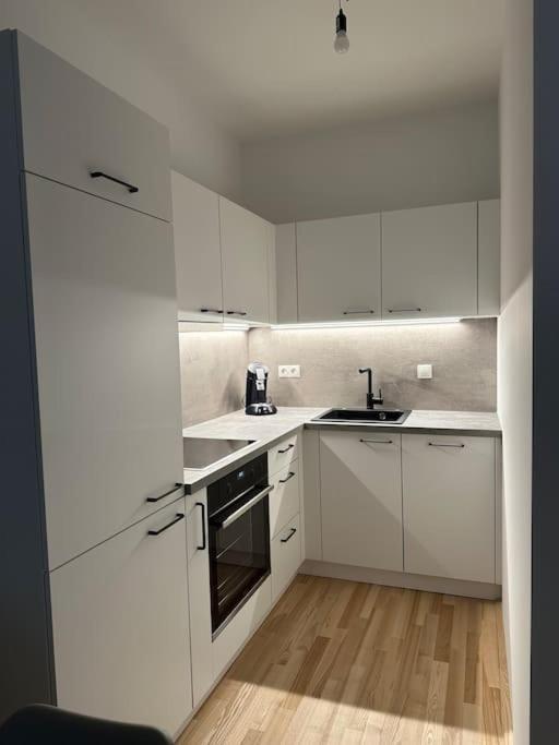 Exclusive Brandnew Apartment U3 Wenen Buitenkant foto