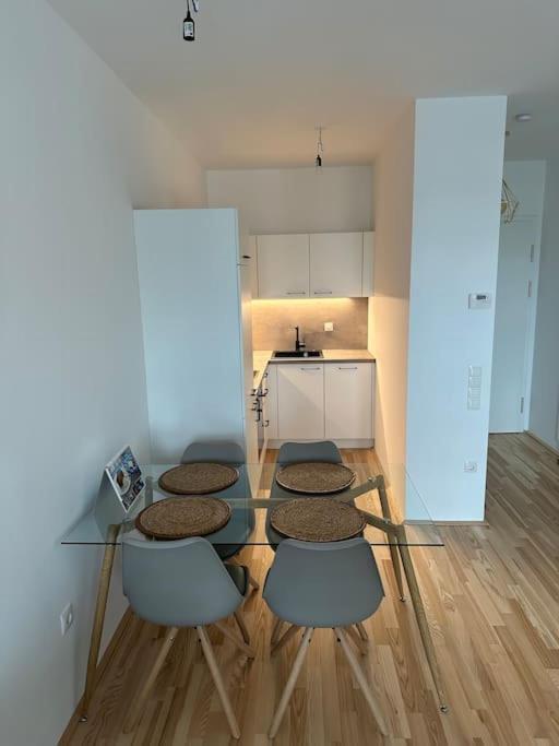 Exclusive Brandnew Apartment U3 Wenen Buitenkant foto